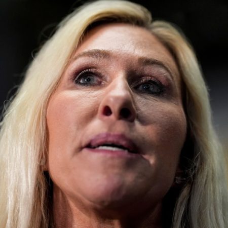 Greene: Trump team ‘making him look like a fool’
