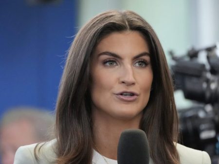 Kaitlan Collins pushes back on Trump rhetoric: Democratic socialism ‘is not communism’