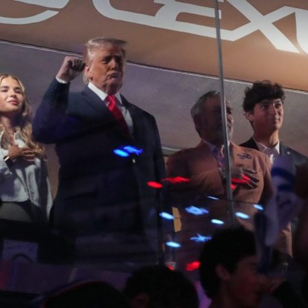 Trump draws boos at Madison Square Garden during National Anthem before Knicks NBA Finals Game 3