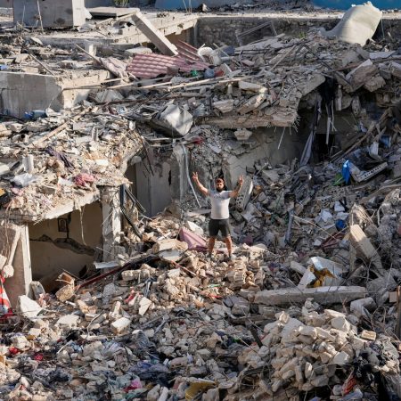 Iran war live: Israel kills 4 in Lebanon as Trump criticises Netanyahu