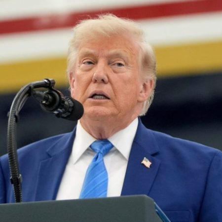 Live updates: Trump set to address economy on Pennsylvania trip; Supreme Court rules in religious rights case
