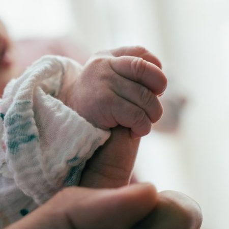 We finally know why oldest children do so much better than their younger siblings