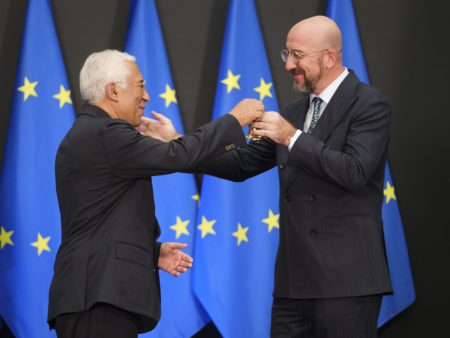Costa’s Putin move triggers doubts ― just as he most needs support