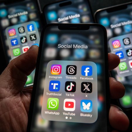 The Global Rush to Ban Kids From Social Media Has Begun. Will It Work?