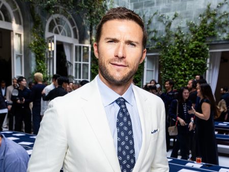 Scott Eastwood Signs With Verve