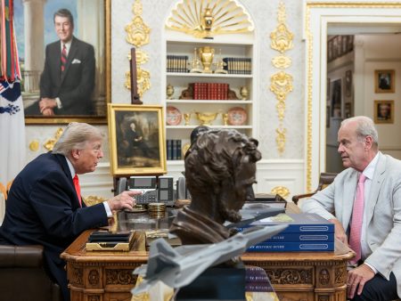 Kelsey Grammer Meets With Donald Trump In Oval Office During D.C. Visit For ‘Young Washington’ Screening