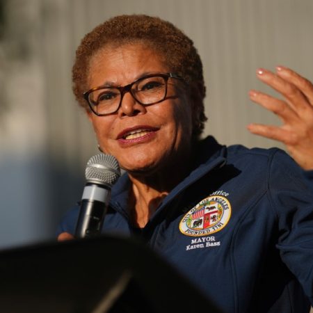 Karen Bass slams Nithya Raman over homeless encampments in LA mayoral race 