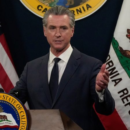 Newsom brushes off DOJ probe, as Democrats worry it could hurt him in 2028