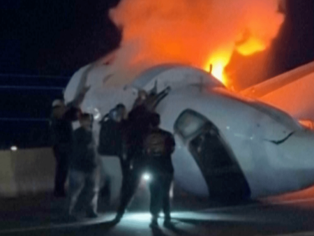 Dramatic rescue after plane crashes onto Texas highway