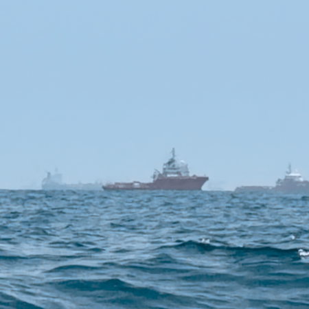 Mixed messages on Strait of Hormuz create uncertainty for oil