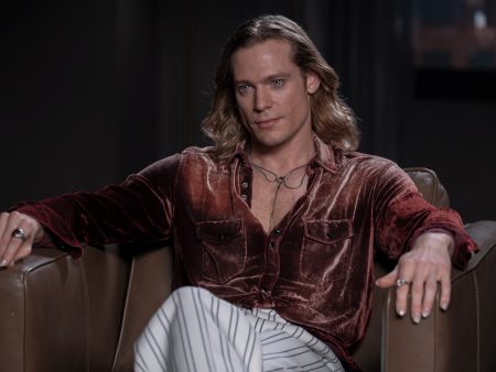 ‘The Vampire Lestat’: How Sam Reid channeled David Bowie and Brian May for that levitating Episode 3 tune
