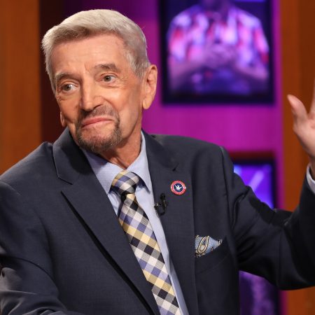 Tom Dreesen, Stand-Up Comedian Who Opened for Frank Sinatra, Dies at 86
