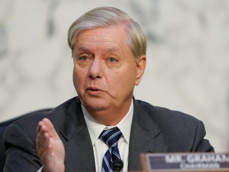 Graham: Trump will ‘obliterate’ Iran if it contests US control of Strait of Hormuz