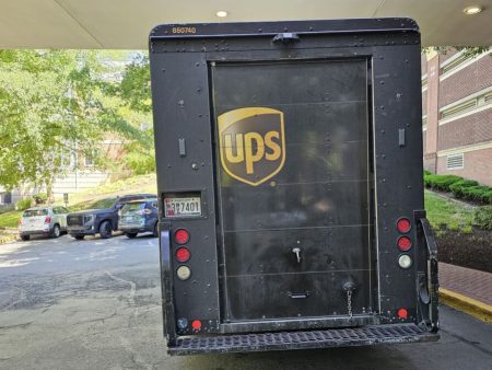 Teamsters to fight UPS over alleged use of nonunion drivers