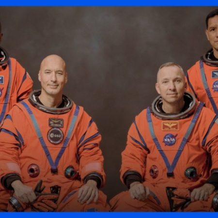 NASA reveals Artemis III crew