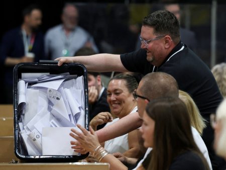Vote counting begins in high-stakes UK by-election