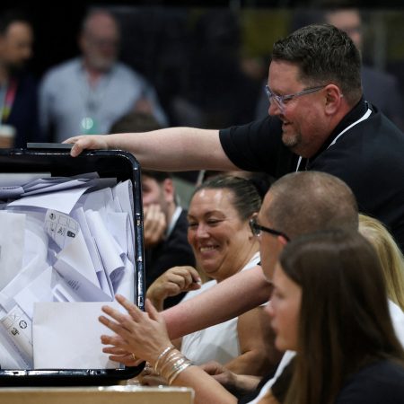 Vote counting begins in high-stakes UK by-election