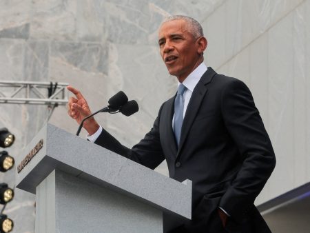 Obama opens presidential centre with call for unity