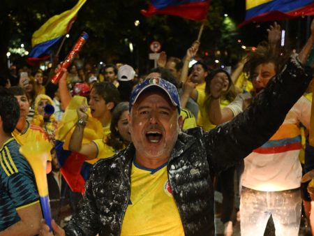 Colombia’s De La Espriella claims victory on preliminary results