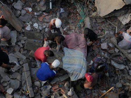 Rescue efforts turn to recovery as aftershocks shake Venezuela