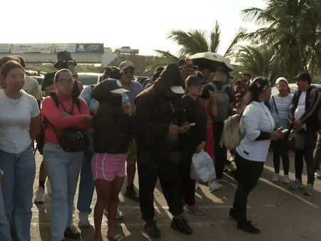 Anger grows in Venezuela as citizens blocked from aiding earthquake rescue