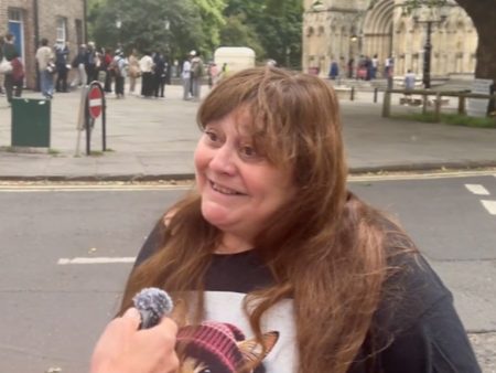Members of the public react as Starmer resigns